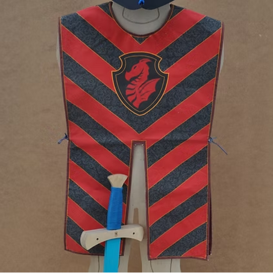 Jouet en bois à construire MANUFACTURE EN FAMILLE Le tabard de chevalier (dragon) DIY