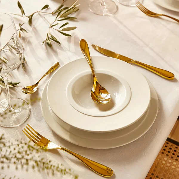 24 couverts Onde Gold Degrenne