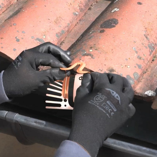 50 obturateurs de tuiles OISIPIC Tilestop