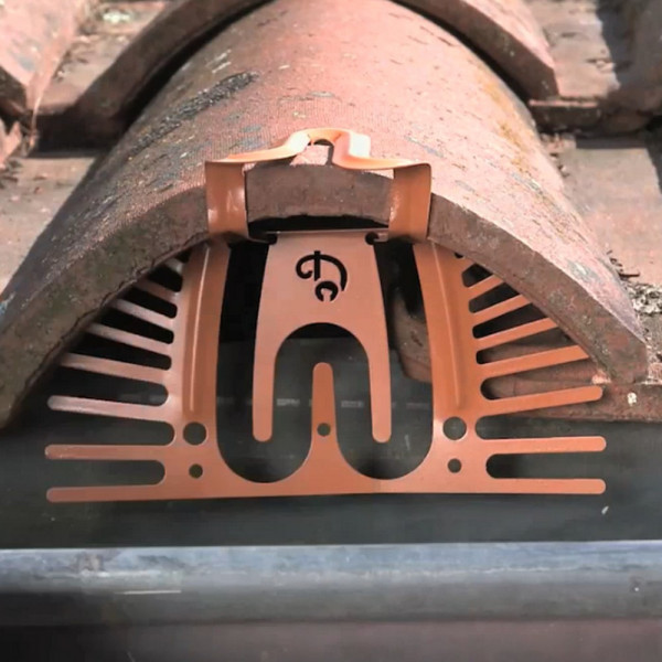 50 obturateurs de tuiles OISIPIC Tilestop