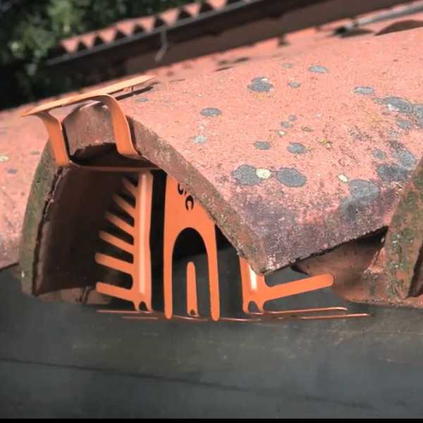 50 obturateurs de tuiles OISIPIC Tilestop