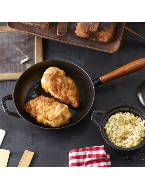 Poêle en fonte STAUB poignée - 24cm