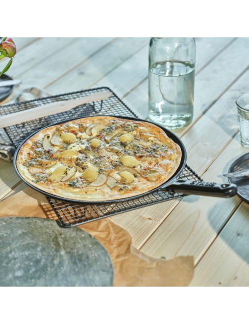 Crêpière en fonte STAUB galettière 30cm avec manche en fonte