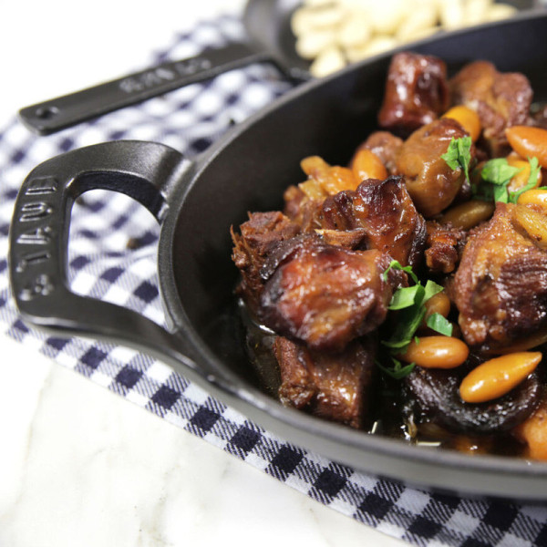 Set de 4 plats empilables STAUB Noir mat en fonte