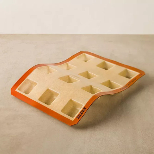 Moule à gâteau 12 carrés SILPAT en silicone 40x30cm