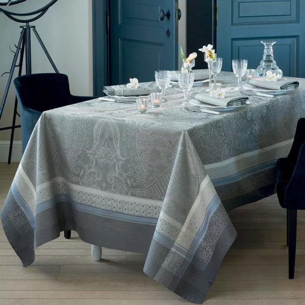 Nappe Isaphire Garnier Thiebaut 174x174cm - 2 coloris